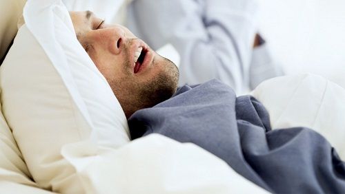 Apnea-del-sonno-sintomi-rimedi-conseguenze